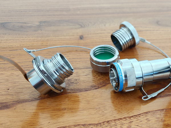 青龙架构航插一体化光模块